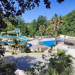 Mobil Home Dans Camping Aquatique Hyeres